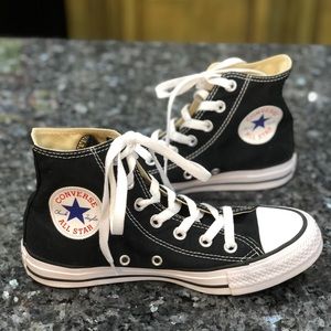 Women’s high top converse